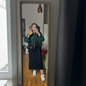 Masha's Maps mirror selfie backpacker